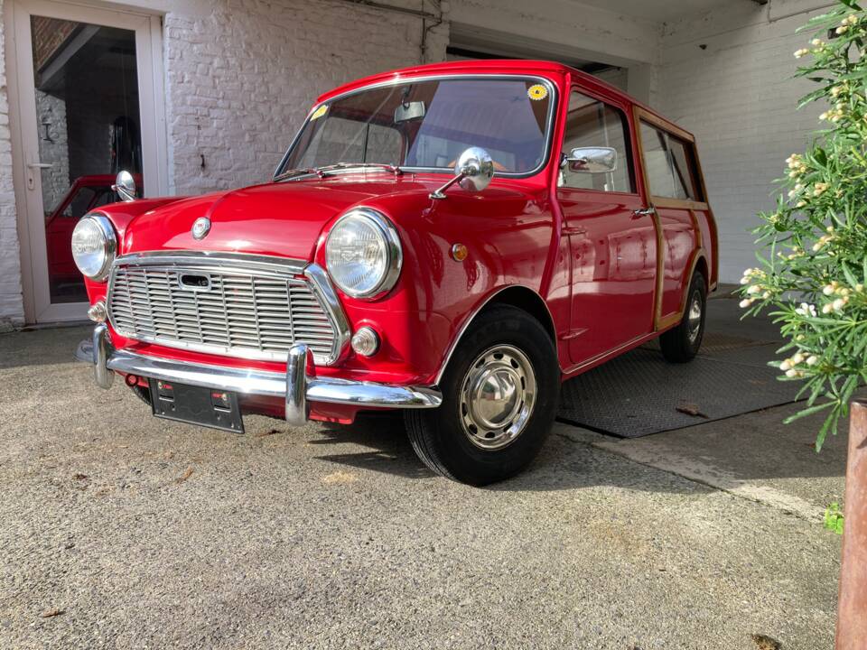 Image 1/24 of Morris Mini Traveller (1968)