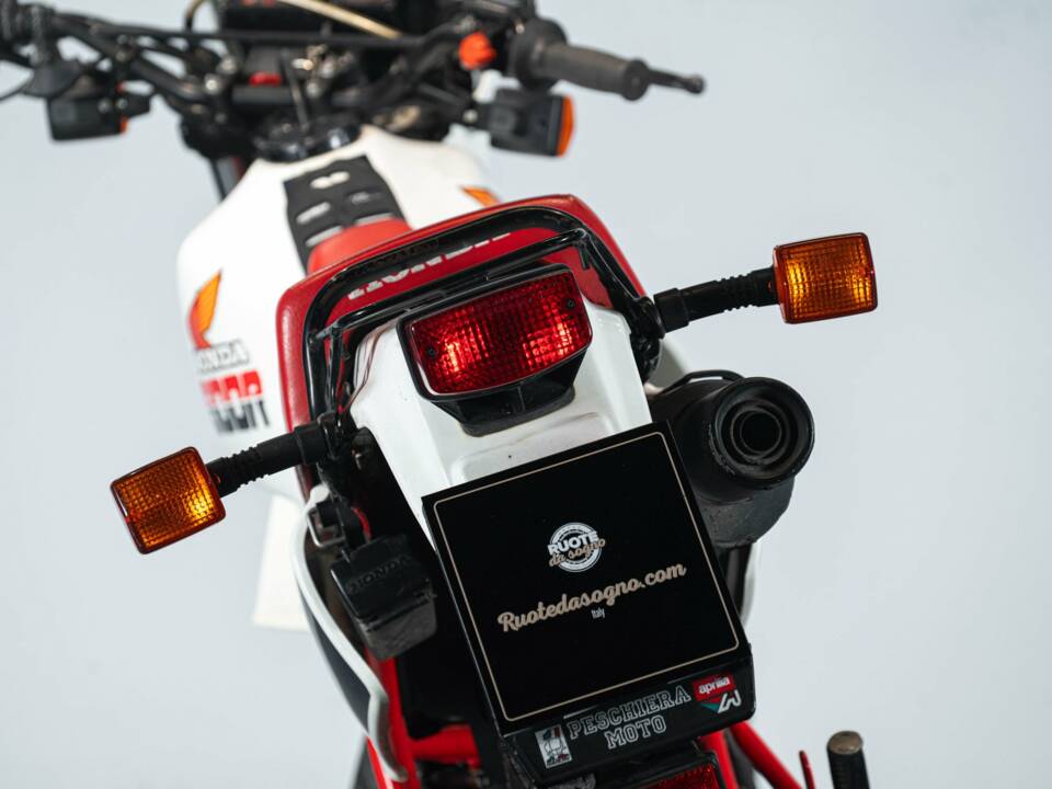 Bild 42/50 von Honda DUMMY (1985)