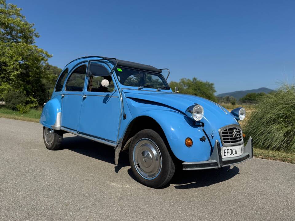 Image 6/25 of Citroën 2 CV 6 (1976)