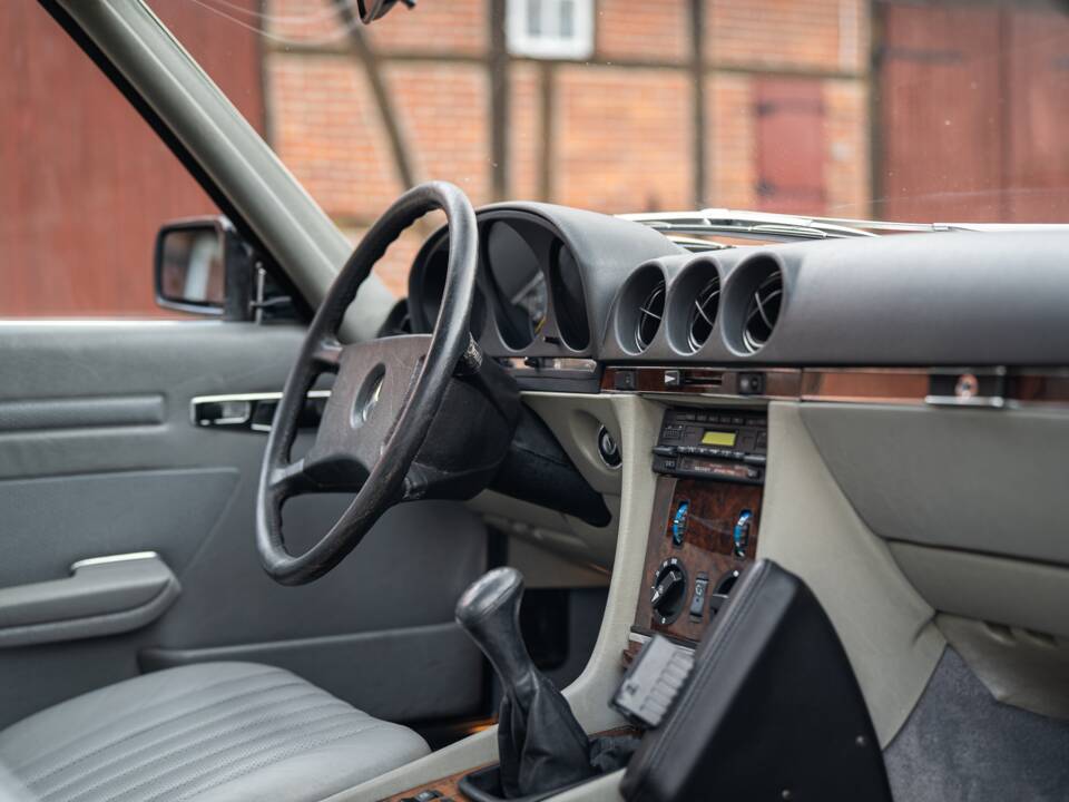 Bild 35/59 von Mercedes-Benz 300 SL (1987)