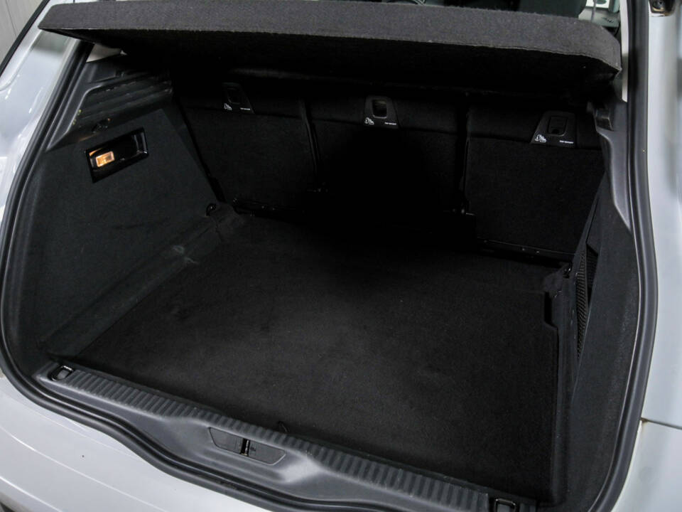 Image 44/50 of Citroën C4 Picasso 1.2 PureTech 130 (2017)