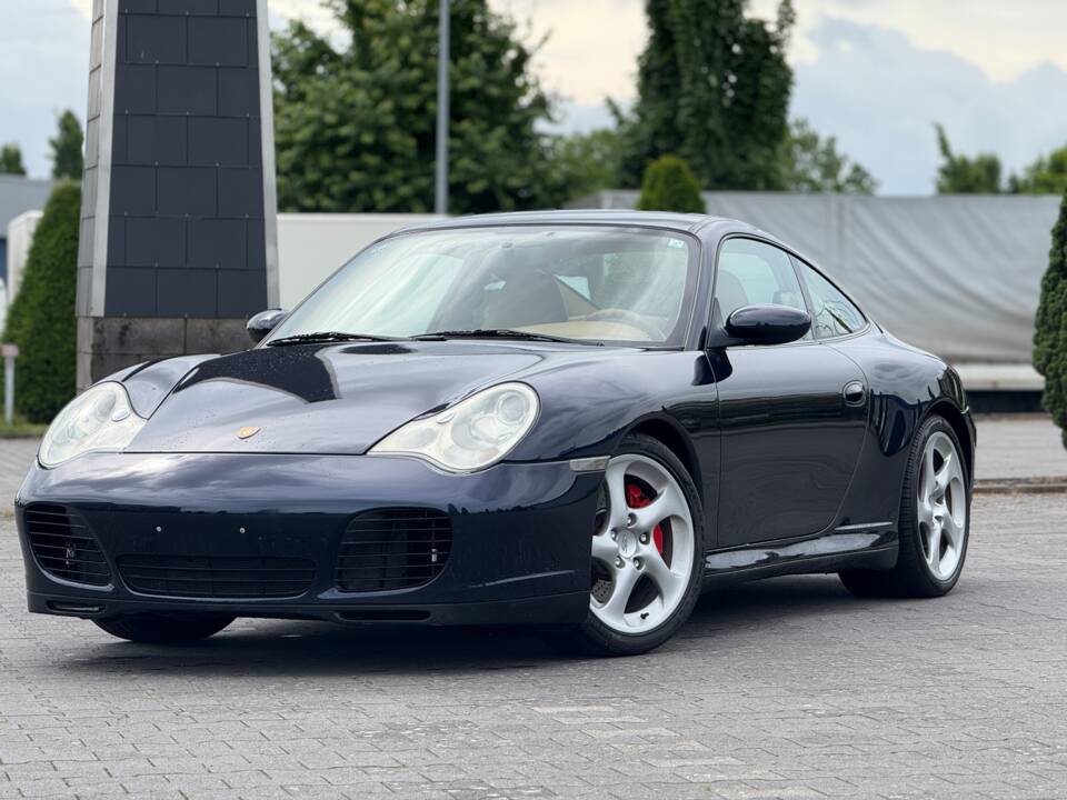 Image 6/42 de Porsche 911 Carrera 4S (2003)