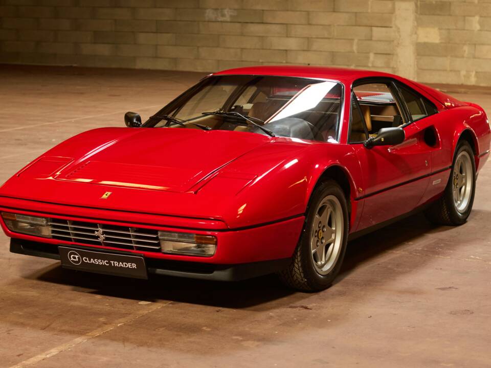 Image 26/79 of Ferrari 328 GTB (1985)