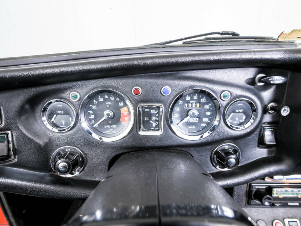 Image 15/50 of MG MGB (1976)