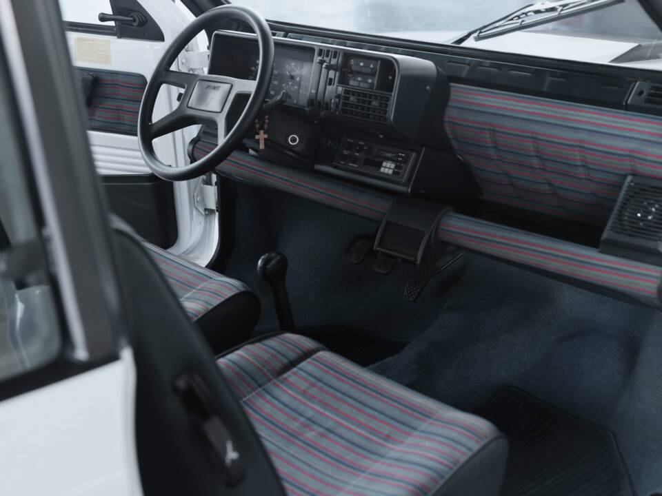 Bild 31/50 von FIAT Panda 4x4 1,0 (1990)