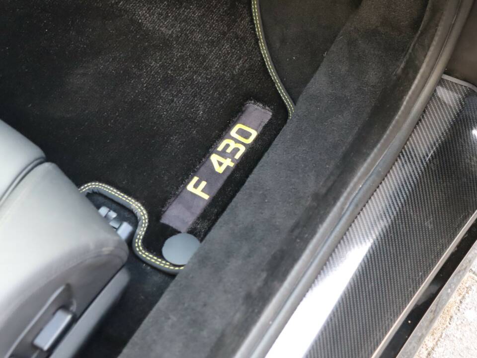 Bild 36/50 von Ferrari F 430 (2010)