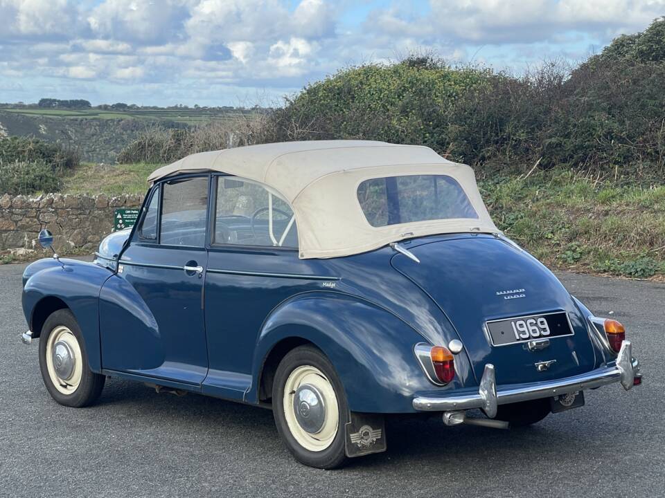 Image 4/11 de Morris Minor 1000 (1966)