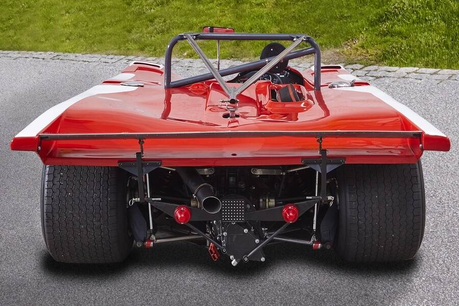Image 5/50 of Lola T290 (1972)