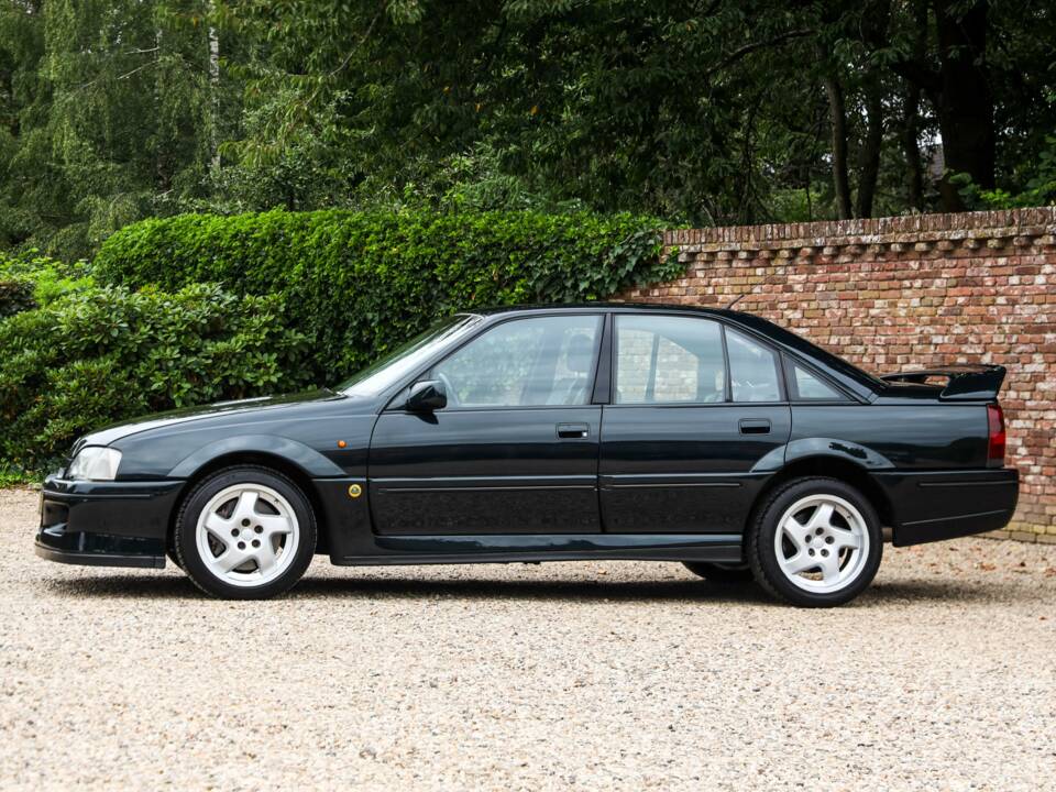 Image 12/50 de Lotus Carlton (1992)
