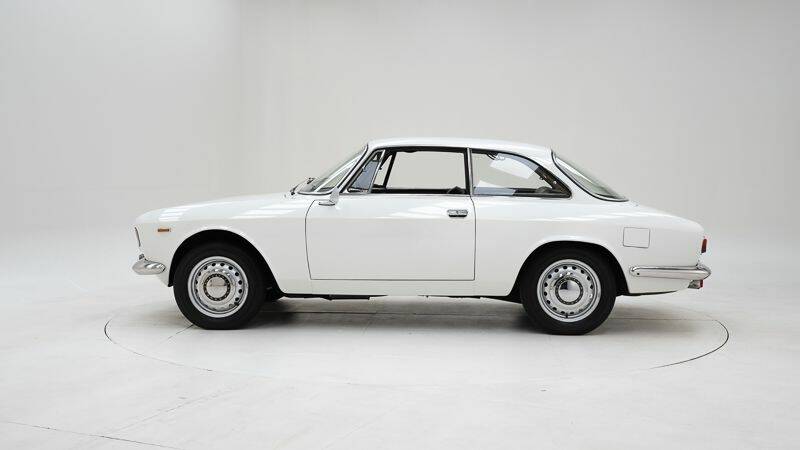 Imagen 8/15 de Alfa Romeo Giulia 1600 Sprint GT (1966)