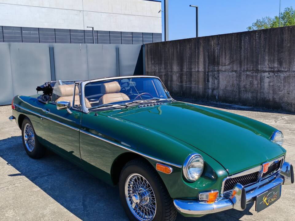 Immagine 9/37 di MG MGB (1972)