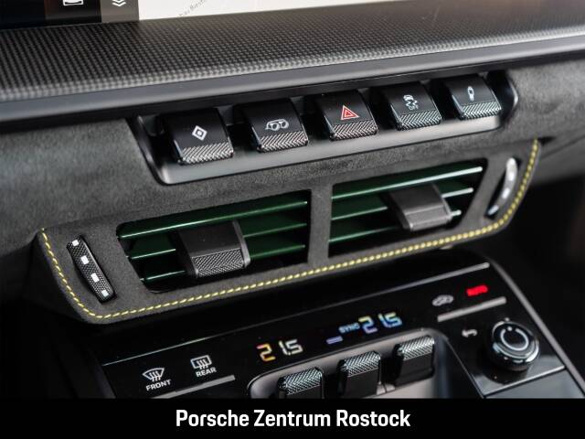 Obraz 23/33 pojazdu Porsche 911 Carrera GTS (1900)