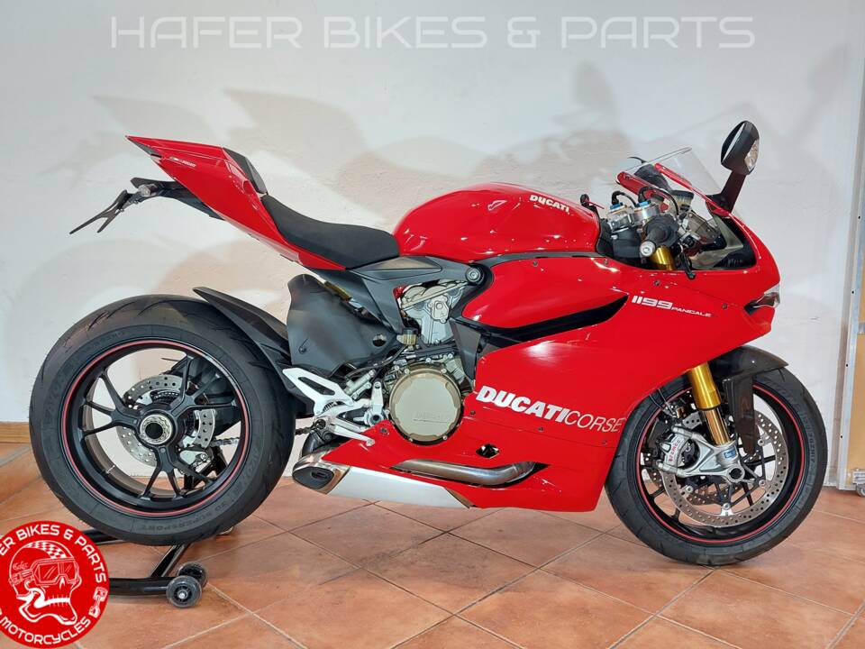 Image 3/42 of Ducati 1199 Panigale S Tricolore (2012)