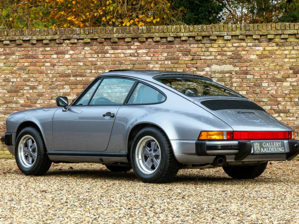 Immagine 20/50 di Porsche 911 Carrera 3.2 "25 years 911" (1988)
