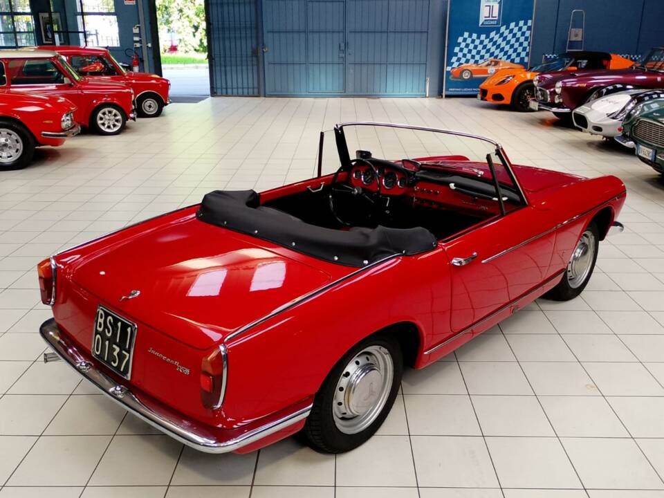 Image 16/47 of Innocenti 950 Spider (1962)