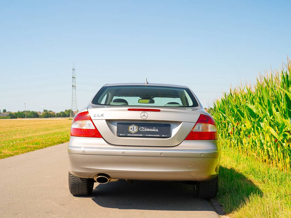 Image 10/49 of Mercedes-Benz CLK 280 (2006)