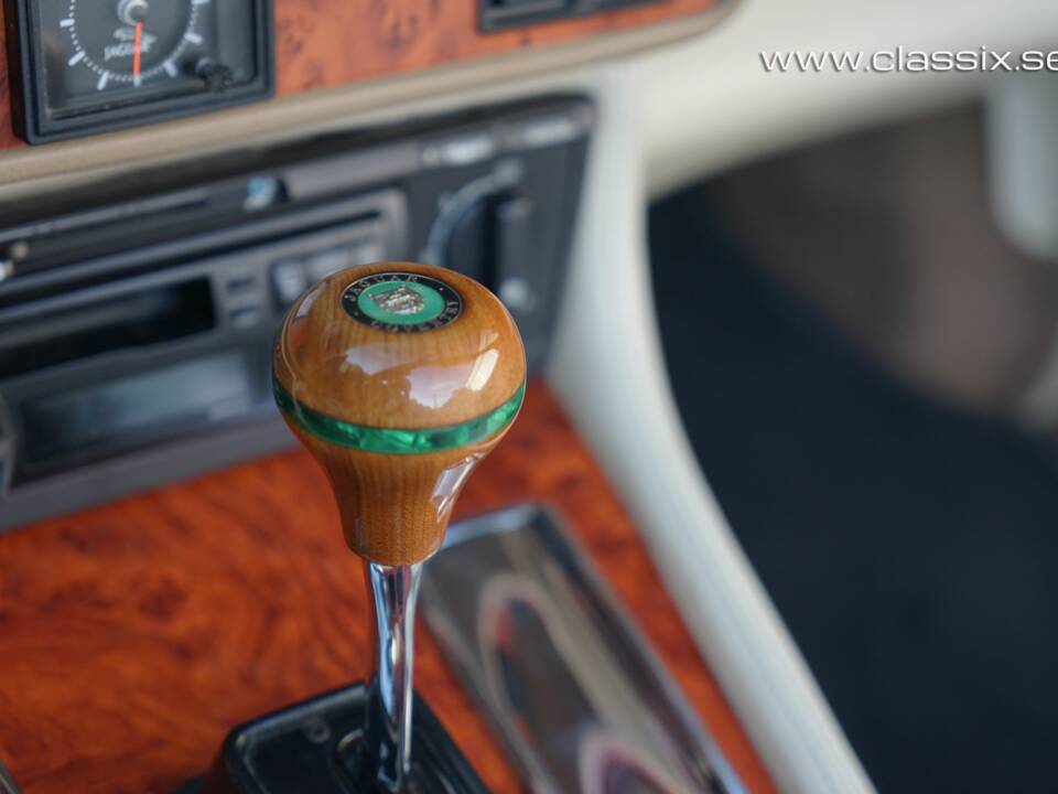 Afbeelding 22/22 van Jaguar XJS 4.0 Celebration (1996)