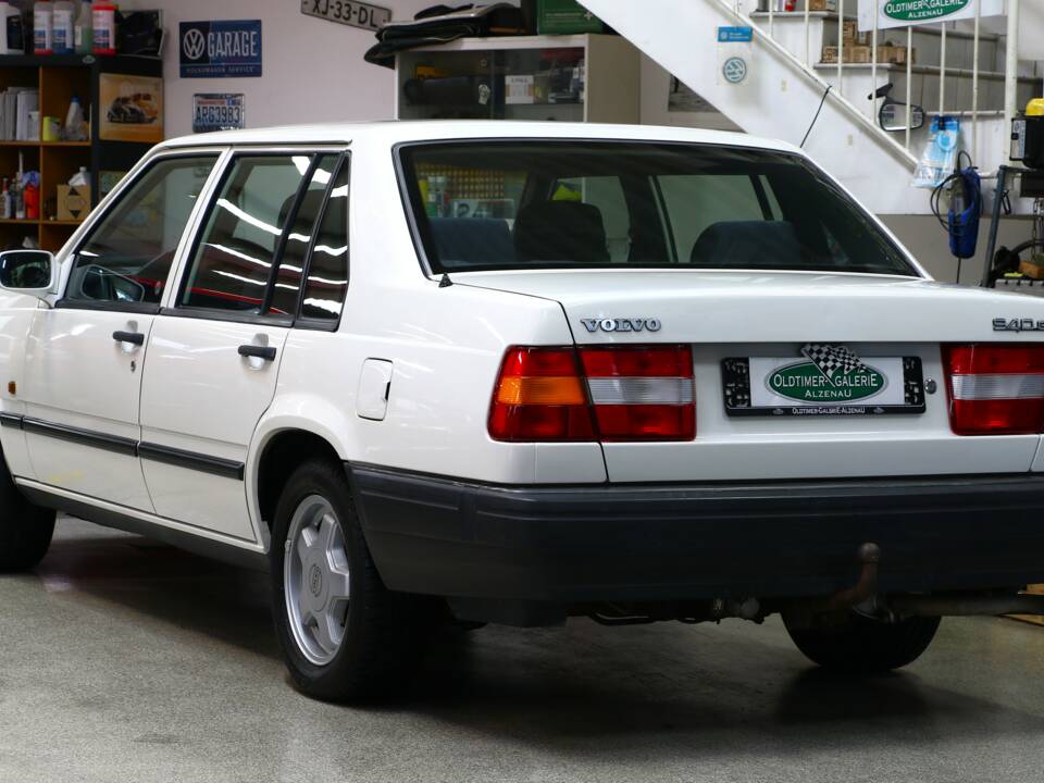 Image 34/34 of Volvo 940 2.3i (1991)