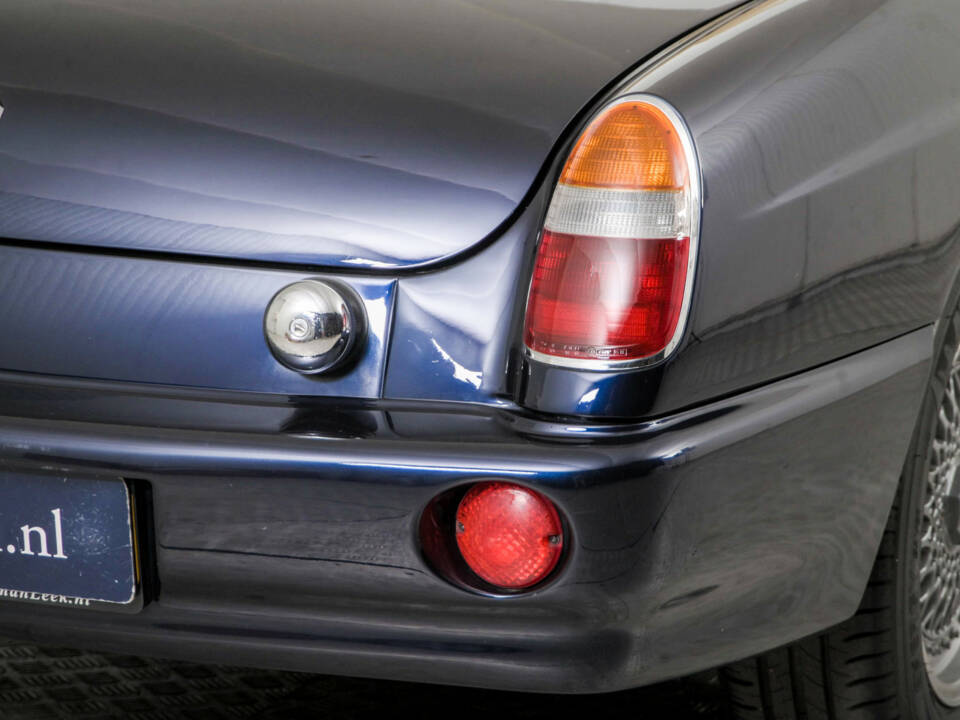 Bild 30/50 von MG RV8 (1993)