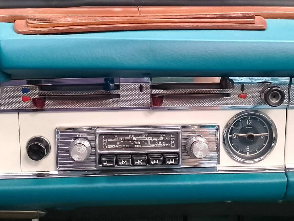 Bild 40/79 von Mercedes-Benz 230 SL (1965)