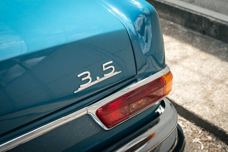 Image 23/54 of Mercedes-Benz 280 SE 3,5 (1968)