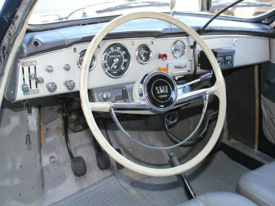 Image 12/18 of Saab 96 (1964)