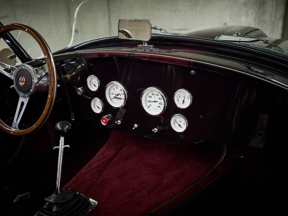 Image 36/73 of AC Cobra Replica (2005)