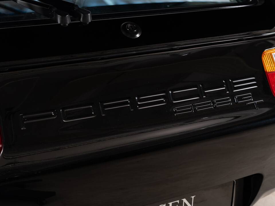 Image 12/43 of Porsche 928 GT (1991)