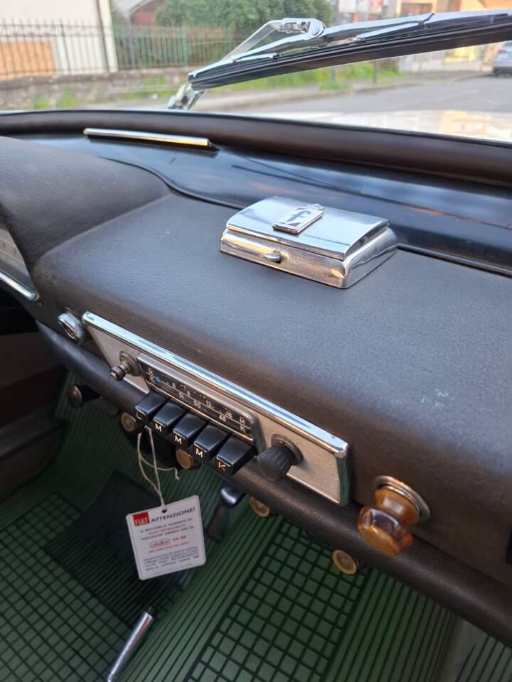 Image 24/63 of FIAT 1200 Granluce (1958)