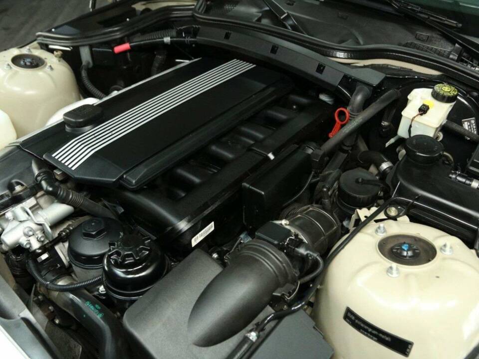 Bild 27/30 von BMW Z3 2.2i (2002)