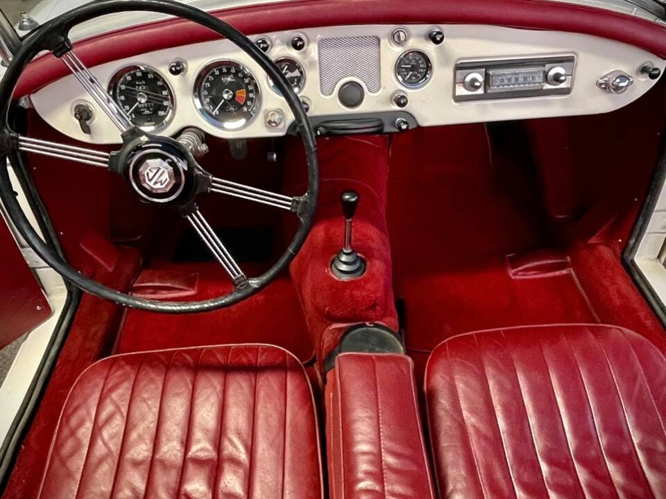 Image 5/18 de MG MGA 1600 (1961)