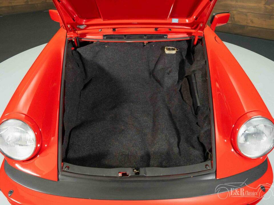 Bild 5/19 von Porsche 911 Carrera 3.2 (1985)