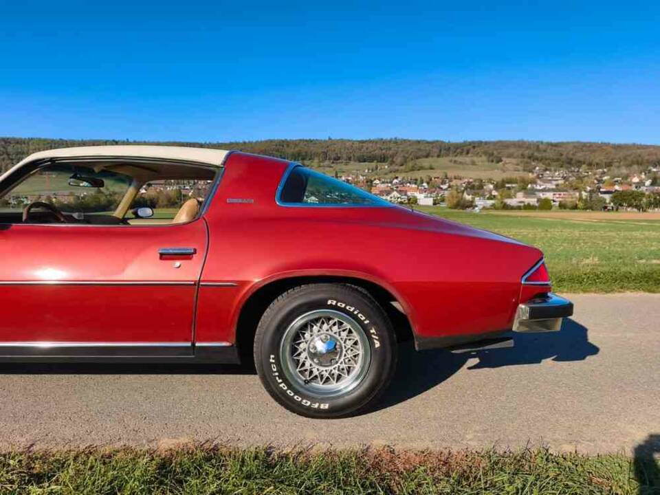 Bild 22/25 von Chevrolet Camaro LT (1976)