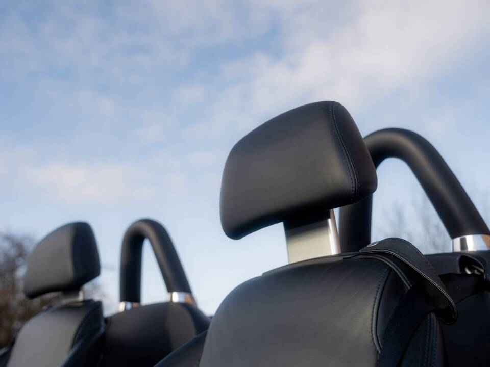 Image 68/84 of BMW Z8 (2001)