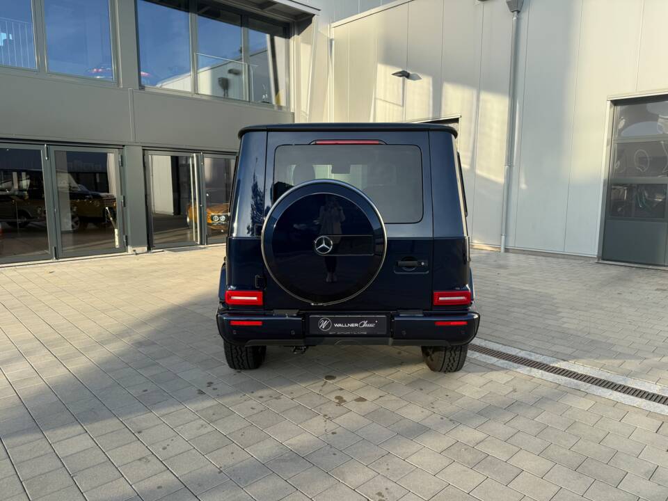 Image 10/30 of Mercedes-Benz G 500 (LWB) (2023)