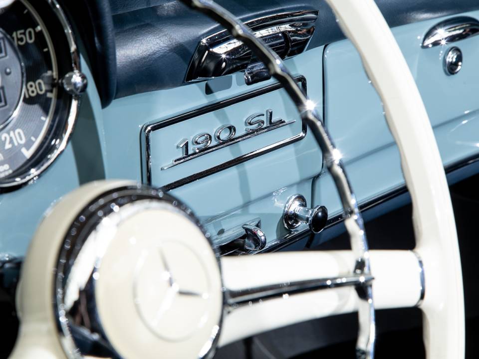 Image 24/38 of Mercedes-Benz 190 SL (1955)