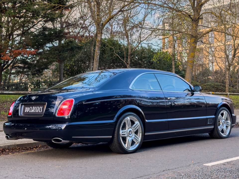 Image 3/25 of Bentley Brooklands (2008)