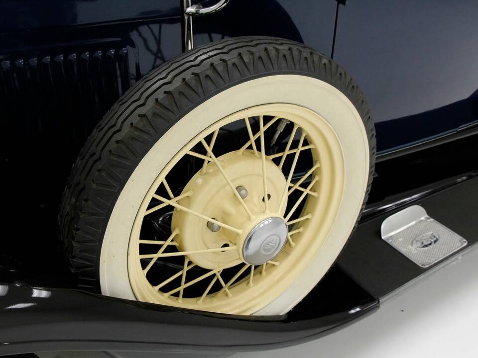 Image 59/60 of Ford Model A De Luxe (1931)
