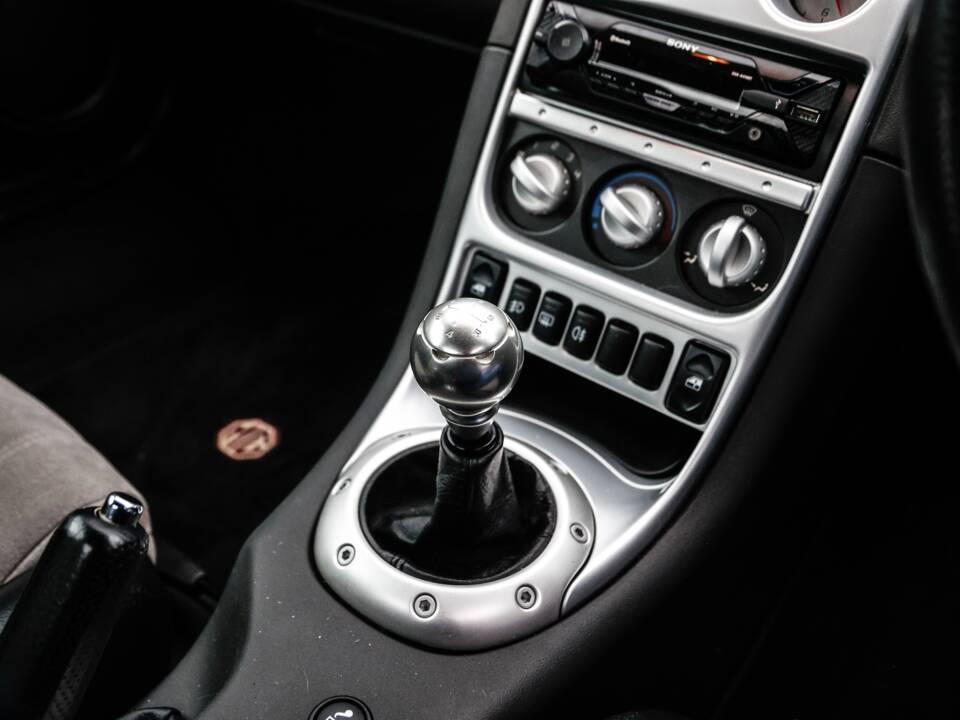 Image 29/37 of MG TF 135 (2005)