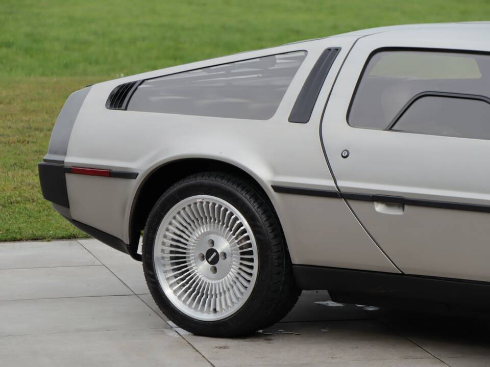 Image 8/50 de DeLorean DMC-12 (1981)