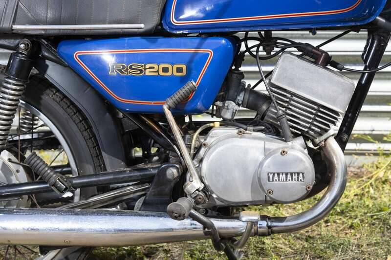 Image 3/20 of Yamaha DUMMY (1981)