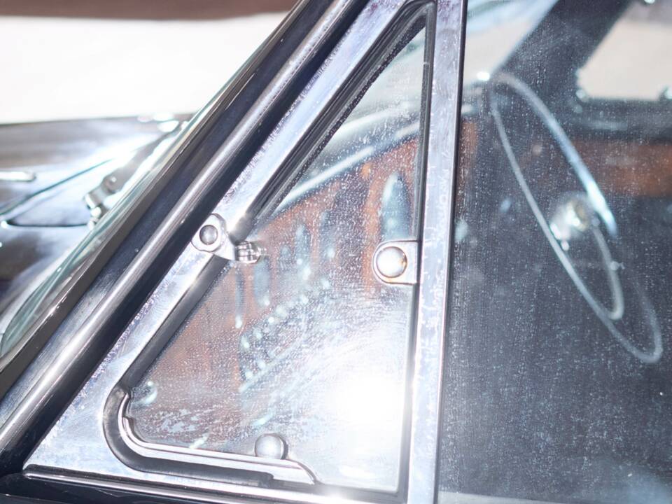 Image 54/70 of Daimler DS 420 (1976)