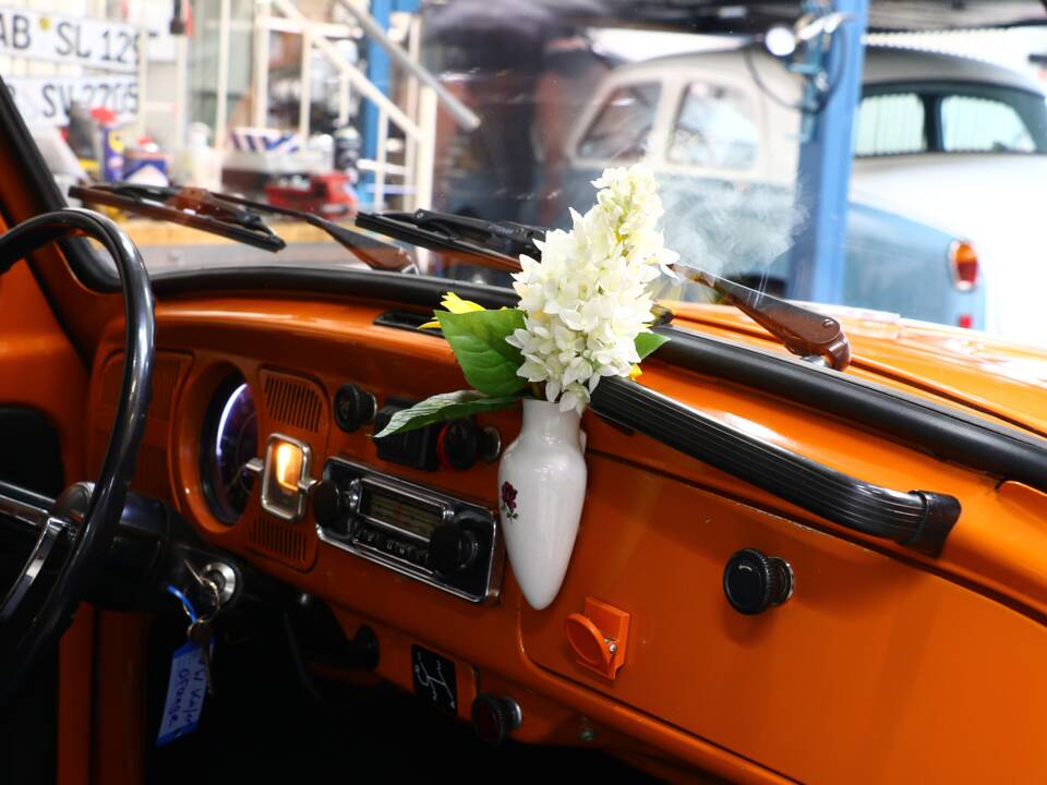 Bild 24/31 von Volkswagen Käfer 1200 (1972)