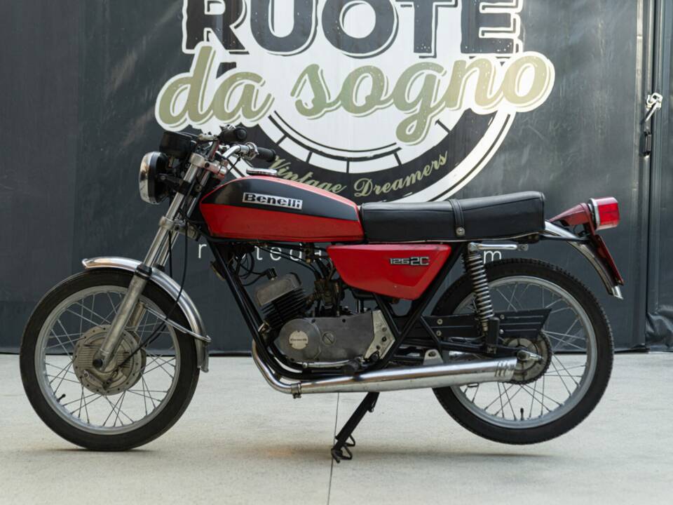Image 1/26 de Benelli 125 Sport Special (1971)
