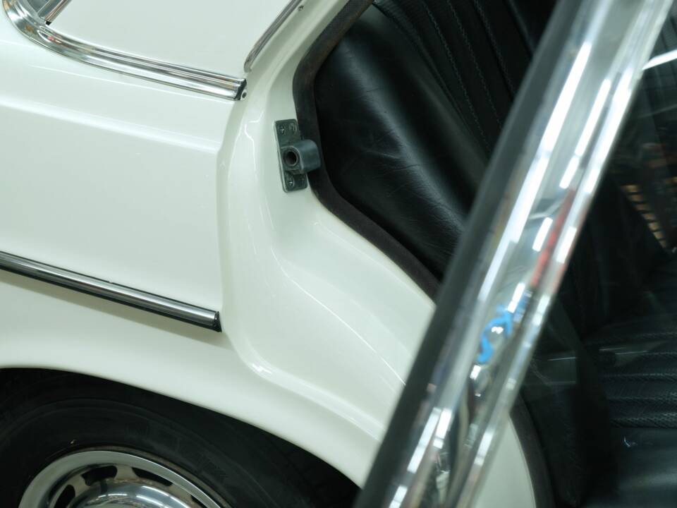 Afbeelding 41/70 van Mercedes-Benz 300 SEL (1968)