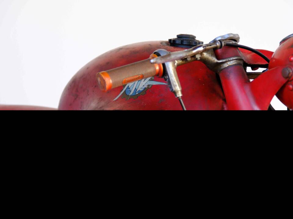 Image 17/83 of MV Agusta 175 CS Sport Disco Volante (1955)