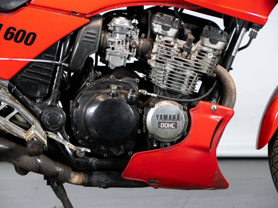 Image 39/50 of Yamaha XJ 600 (1984)