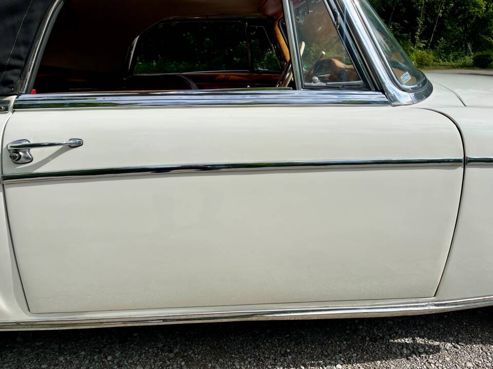 Image 14/55 of Mercedes-Benz 220 S Cabriolet (1957)