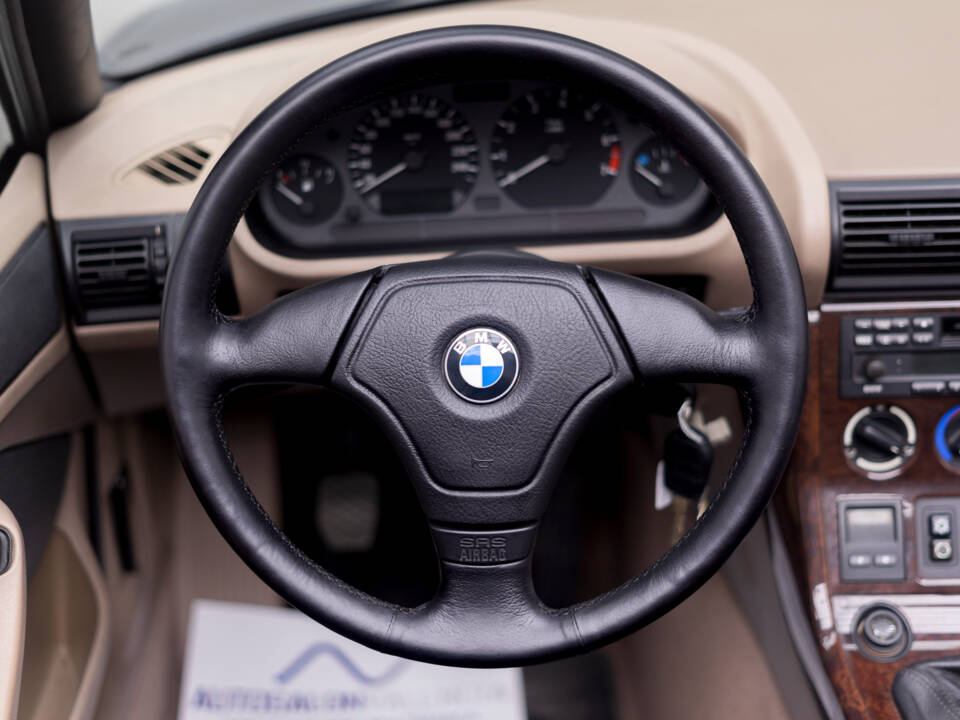 Image 21/39 of BMW Z3 1.9 (1996)