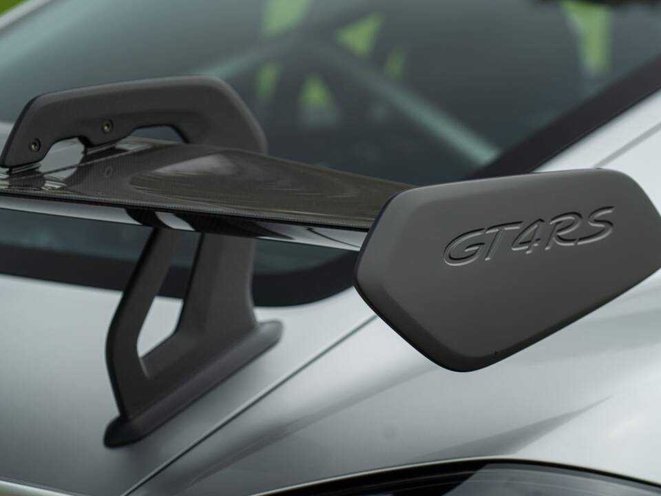 Image 91/100 of Porsche 718 Cayman GT4 RS Weissach (2024)